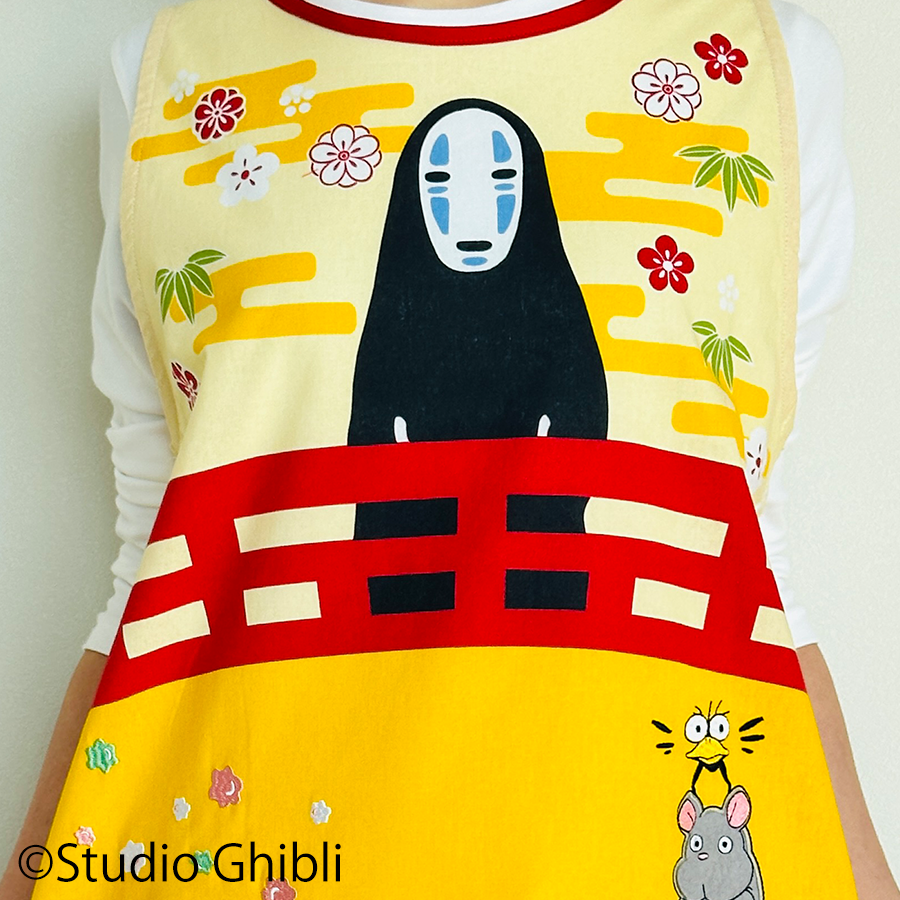 ジブリ 千と千尋の神隠し 橋の上から | 保育士エプロンの専門店 sonoa.