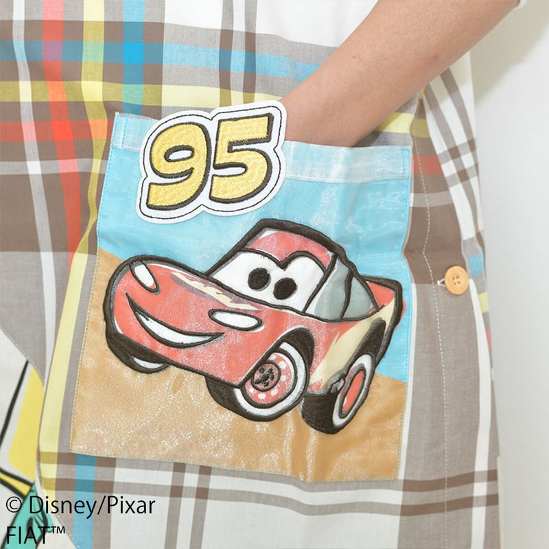 人気旧作／ 保育士エプロン カーズ ディズニー | 保育士エプロンの専門