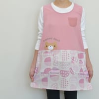 2024新作 【おてんばママ】リーフくまキッチン（ピンク） M-L 保育士エプロン