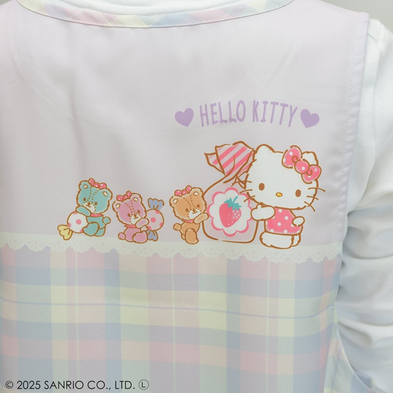 2025秋冬新作 保育士エプロン サンリオ ハローキティ 25714165 サイド