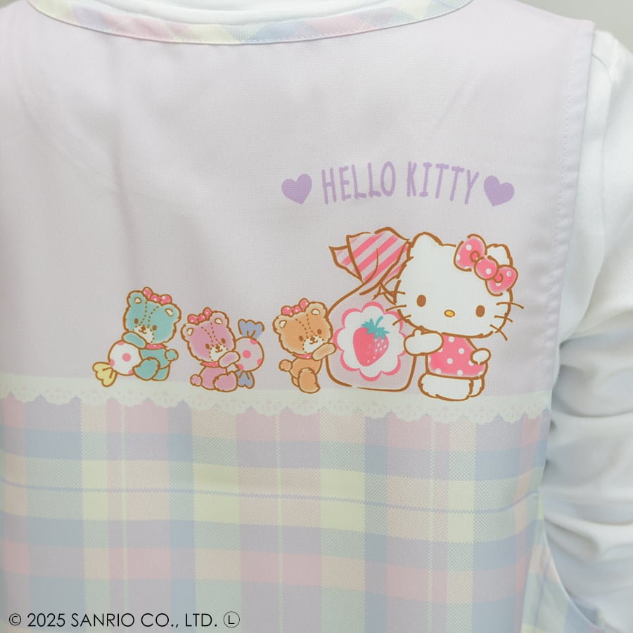 2025秋冬新作 保育士エプロン サンリオ ハローキティ 25714165 サイド