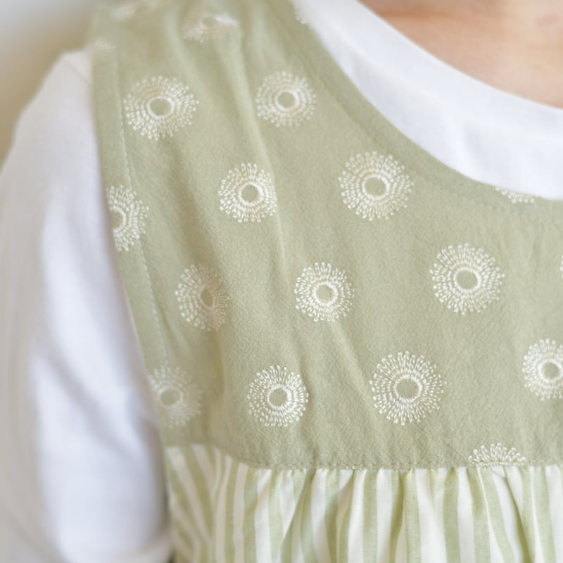 2024新作 【VivresaVie】フラワー刺繍チュニック(グリーン 2024新作 【VivresaVie】フラワー刺繍チュニック(グリーン