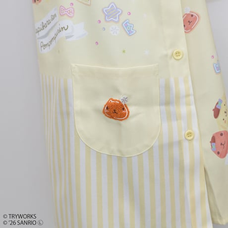 2026春夏新作 保育士エプロン カピバラさん×ポムポムプリン サイドボタン PKA44209-61