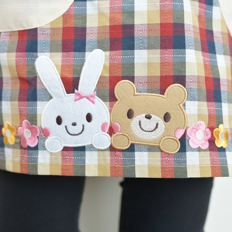 2024秋冬新作 【おてんばママ】うさくまフラワーキッチン（レッド） M-L 保育士エプロン サイドボタン
