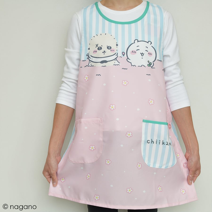 2025秋冬新作 保育士エプロン ちいかわ HA44036-52 サイドボタン