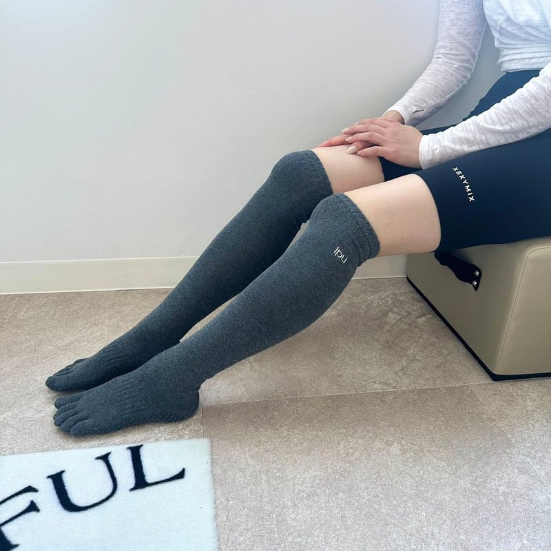 再入荷✨】Ipu Pilates Long Socks （Mid Gray） | Ipu