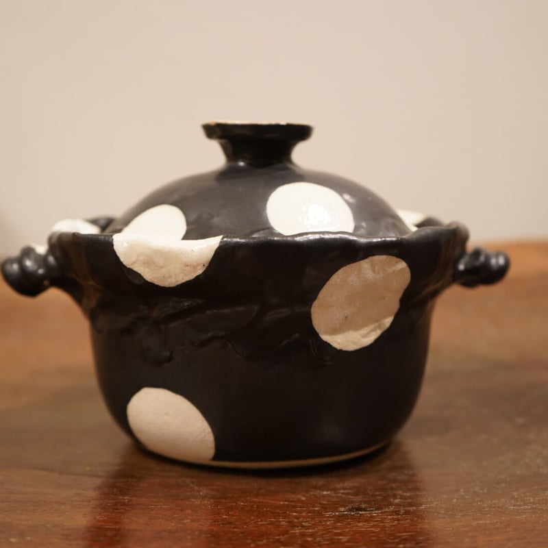 伊集院真理子 黒白水玉土鍋 1合 | Alocasia ONLINE STORE