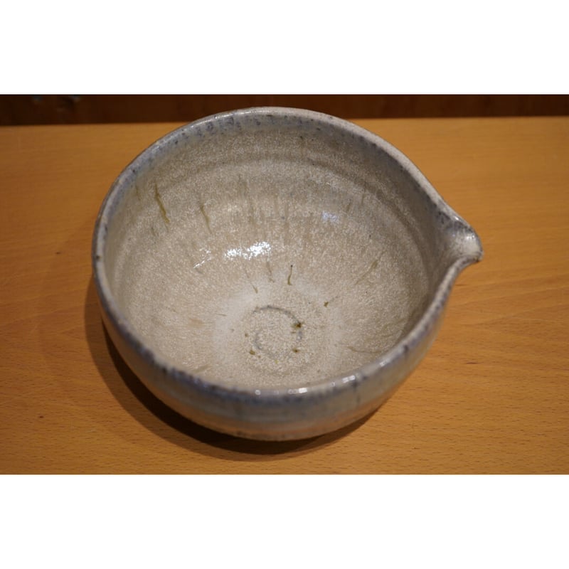 余宮隆 白濁釉 片口深鉢 | Alocasia ONLINE STORE