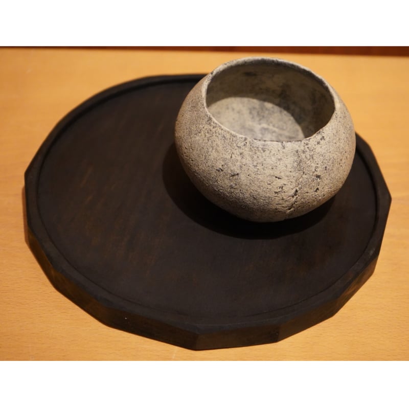 徒爾 toji 12 くりぬき浅盆 7寸 サクラ 黒漆（国産/松煙） | Alocasia O