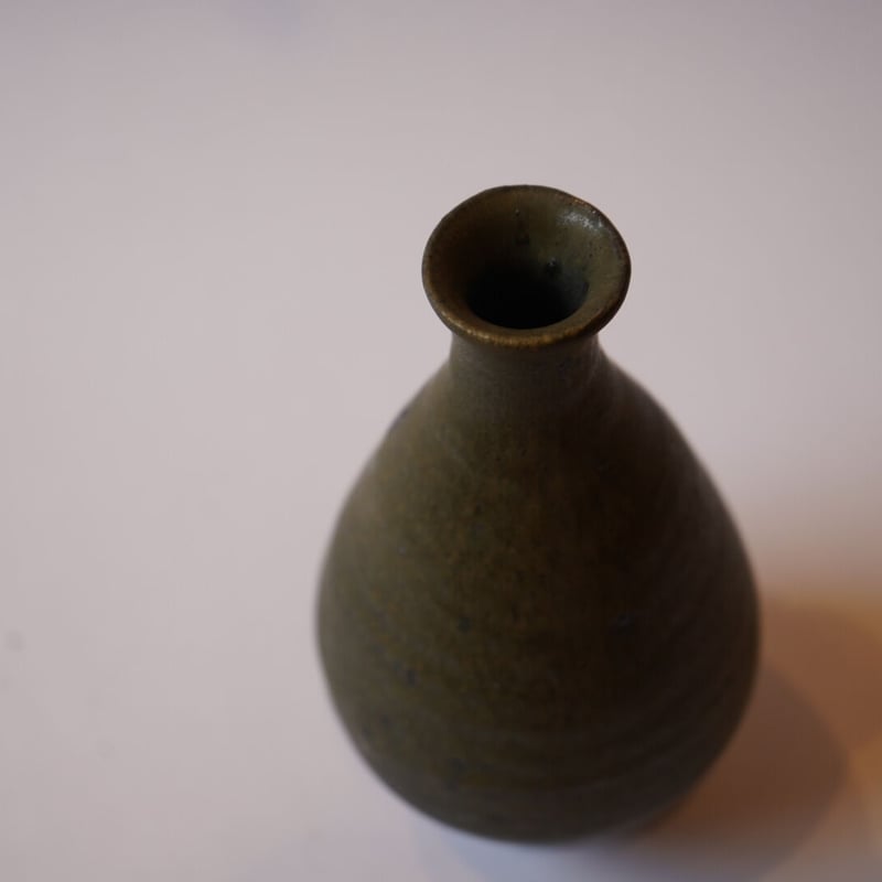 余宮隆 黒徳利 余宮隆 No.130 黒褐釉 徳利(中) | Alocasia ONLINE STORE