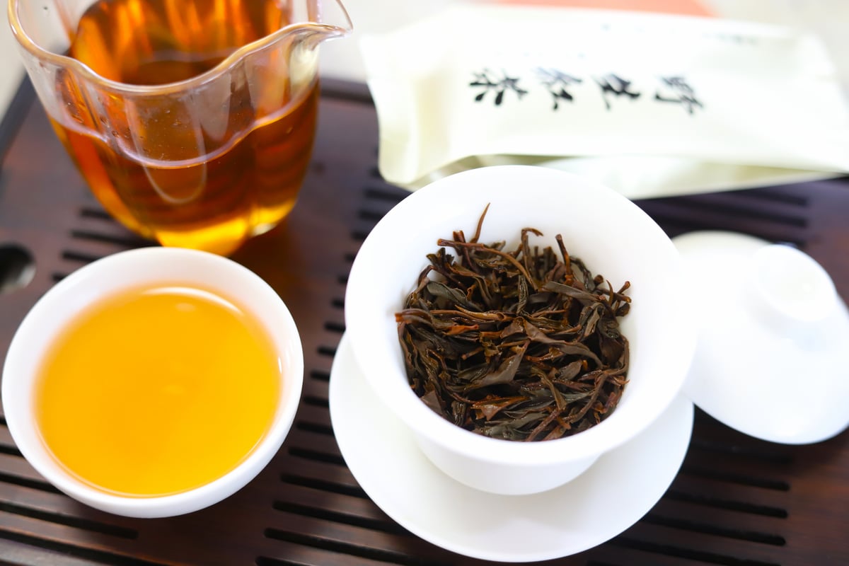 桐木野生紅茶 渓流小赤 2025 | 武夷岩茶 茶の穂