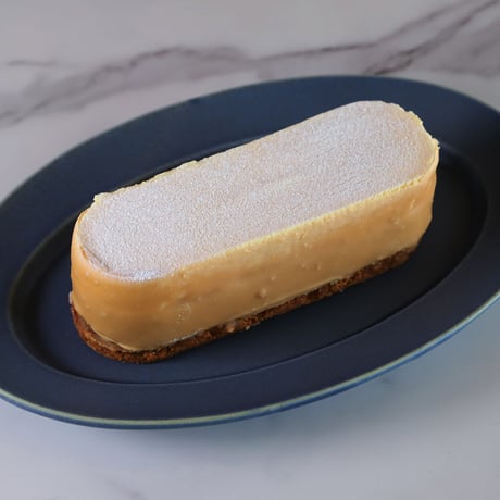 チーズバターサンド６個（プレーン２個・ストロベリー２個・ショコラ２）＋kuchidokeチーズテリーヌ（１本）セット