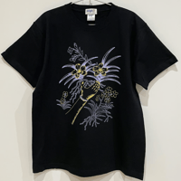 フラワースマイルTシャツ（black)Mサイズ　SALE　migh-T