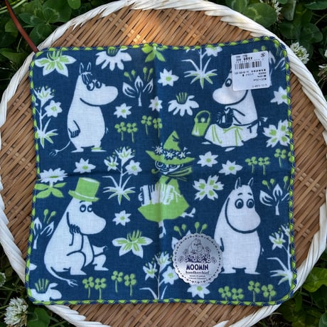ムーミンフレンズ　紺　ガーゼパイルハンカチ　MOOMIN
