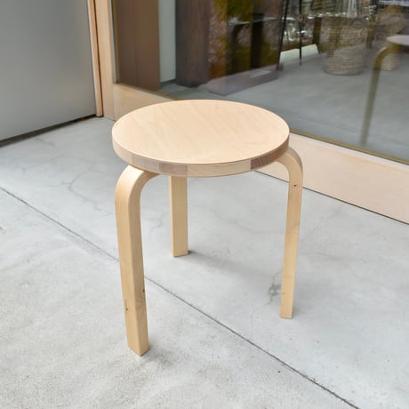 スツール60｜Alvar Aalto｜ワイルドバーチ