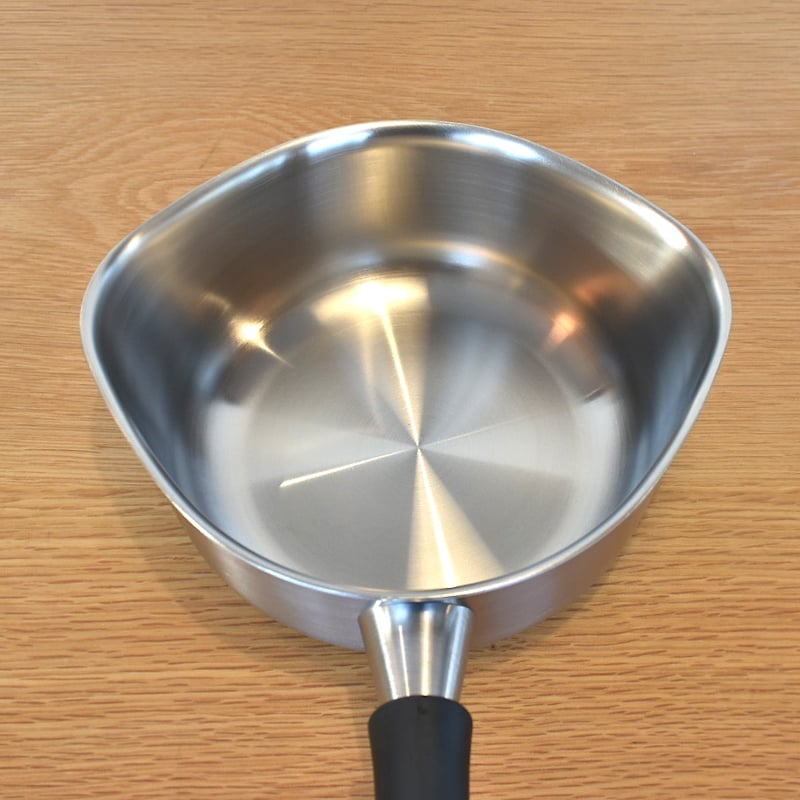 柳宗理IH対応ステンレス 片手鍋18センチ 柳宗理デザイン｜ステンレス片手鍋 18cm ｜IH対応 | h+lab. STORE