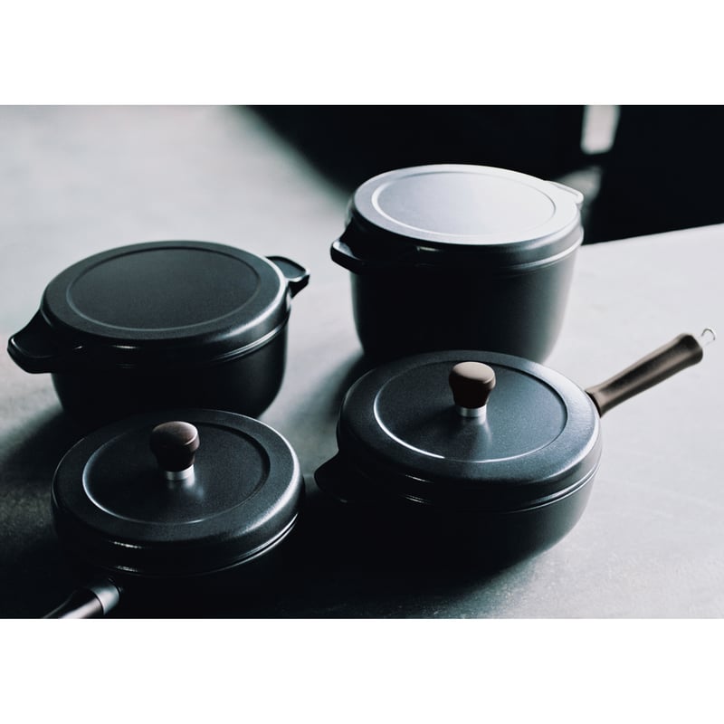 味わい鍋 特深22cm Nikkei Products 味わい鍋 両手特深22cm アルミ鋳物