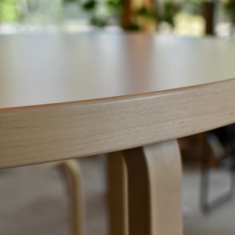 テーブル90A｜Alvar Aalto｜ホワイトラミネート
