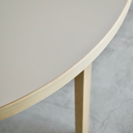 テーブル90A｜Alvar Aalto｜ホワイトラミネート