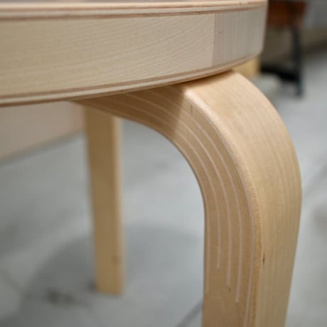 スツール60｜Alvar Aalto｜ワイルドバーチ