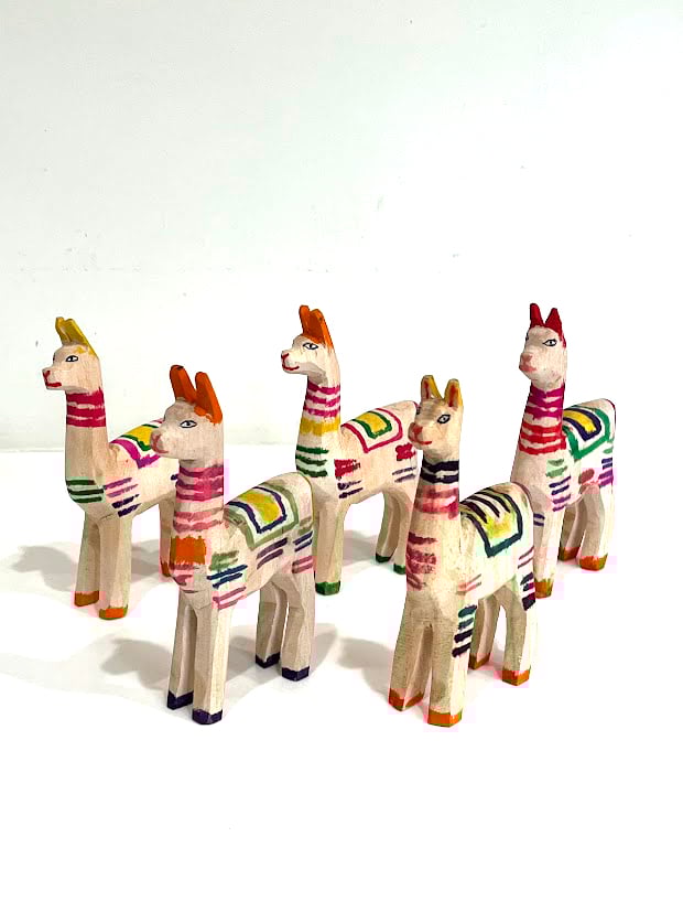ペルー ワンカイヨ木彫人形 リャマ | hana