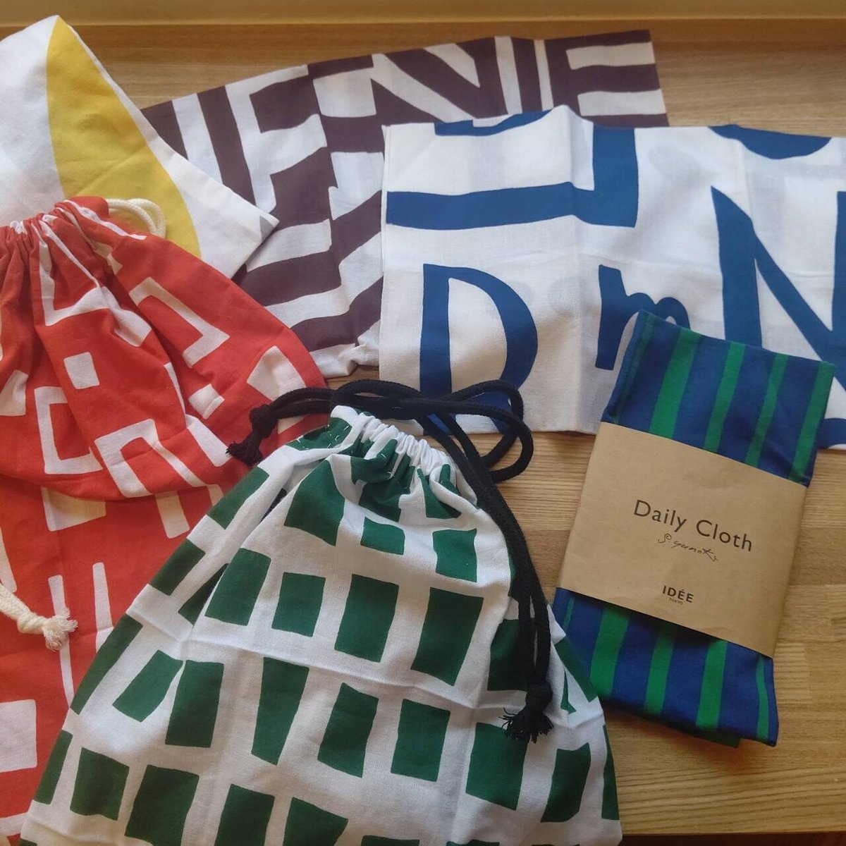 IDEE/デイリークロス シマウマ ブラウン | hana