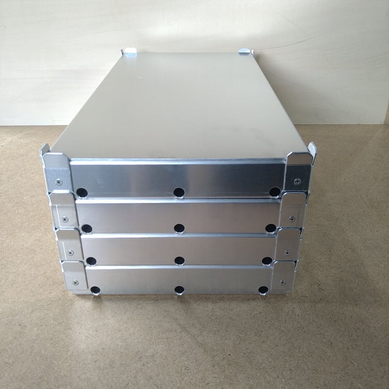 気難しいイカ様 イカ様トレー(クーラーボックス)｜DAIWA