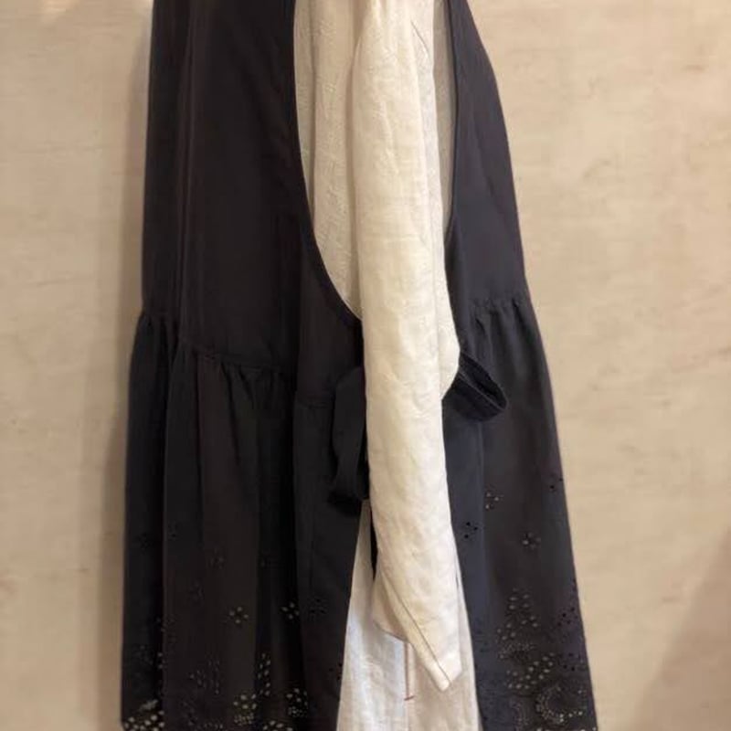 すみ黒レースベスト | miharashi factory curaso すみ黒レースベスト | miharashi factory curaso