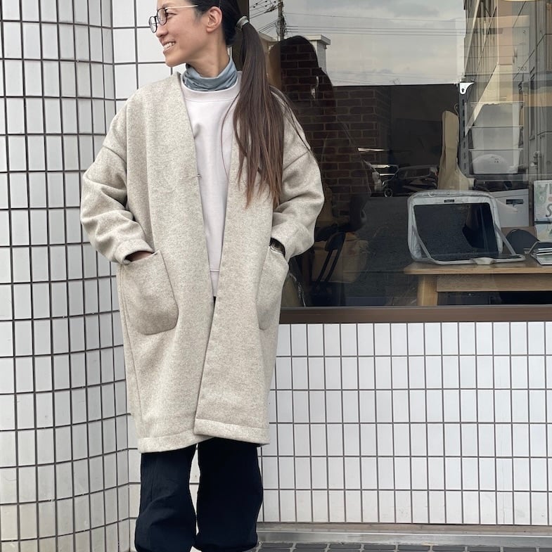ヘリンボーンウールノーカラーショートコート | miharashi factory curaso