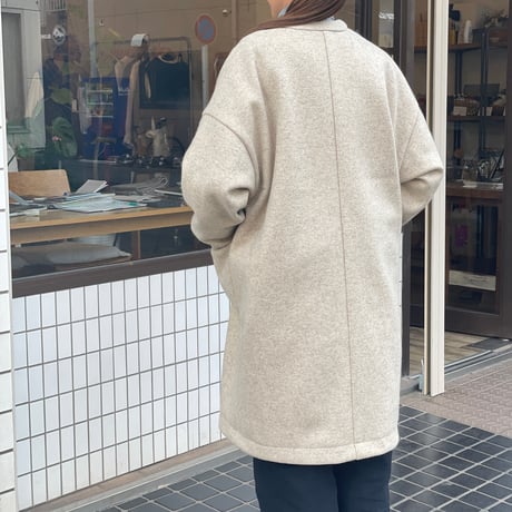 ヘリンボーンウールノーカラーショートコート