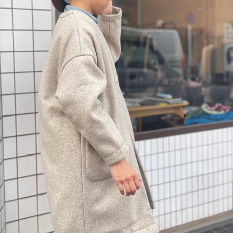 ヘリンボーンウールノーカラーショートコート