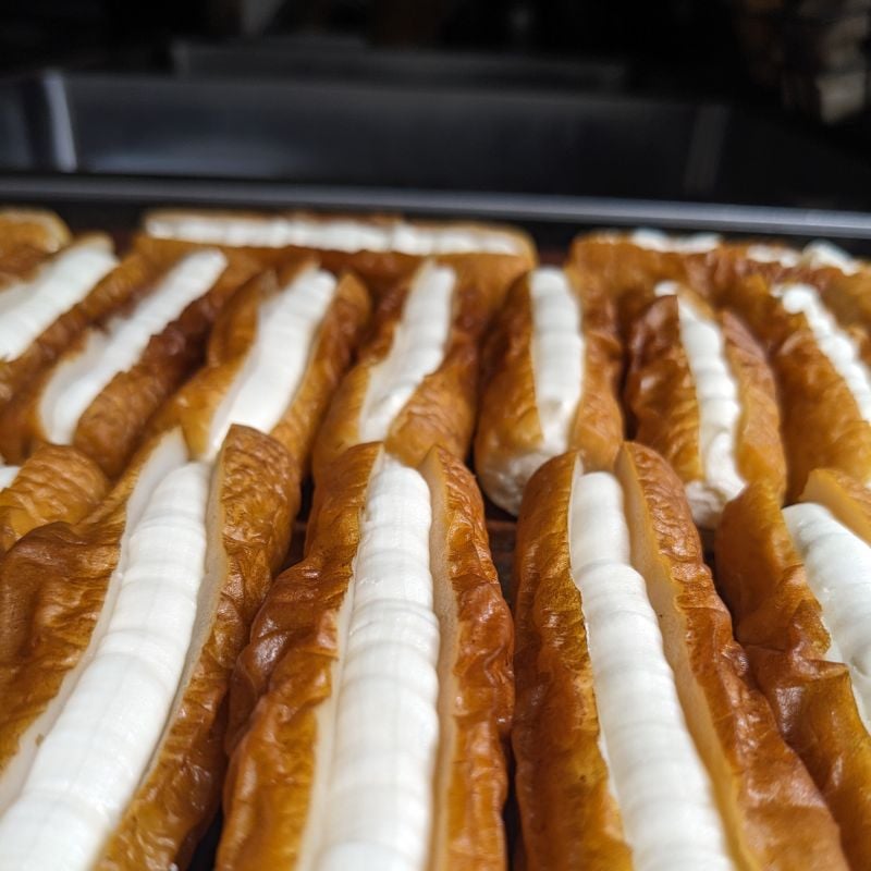 スモークちくわのエクレア2本いり | 燻製キッチン KEMUMAKI・KUN STORE