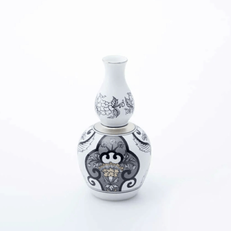 JAPAN SNOW 徳利1、盃2セット プラチナ 古伊万里草花紋 化粧箱入【ARITA PORCELAIN LAB（アリタポーセリンラボ）】