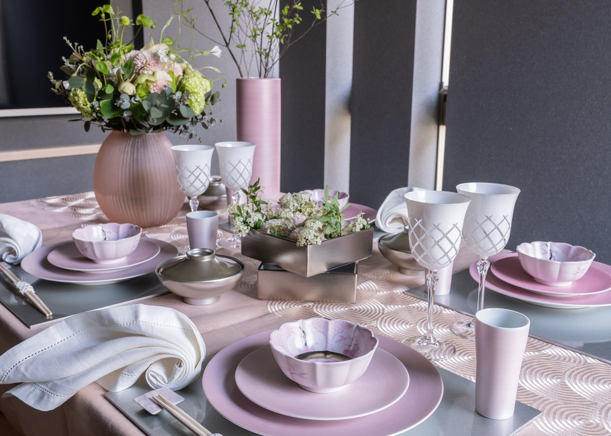 JAPAN CHERRY 平皿(中） ソメイ 【ARITA PORCELAIN LAB（アリタ