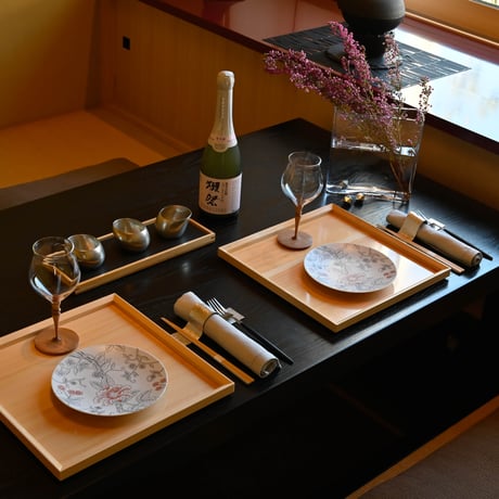 陶器・岩肌盛皿（長角）