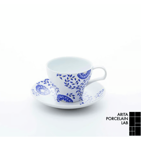 GALLERY ティーカップ＆ソーサー ブルー 唐草 化粧箱入【ARITA PORCELAIN LAB（アリタポーセリンラボ）】