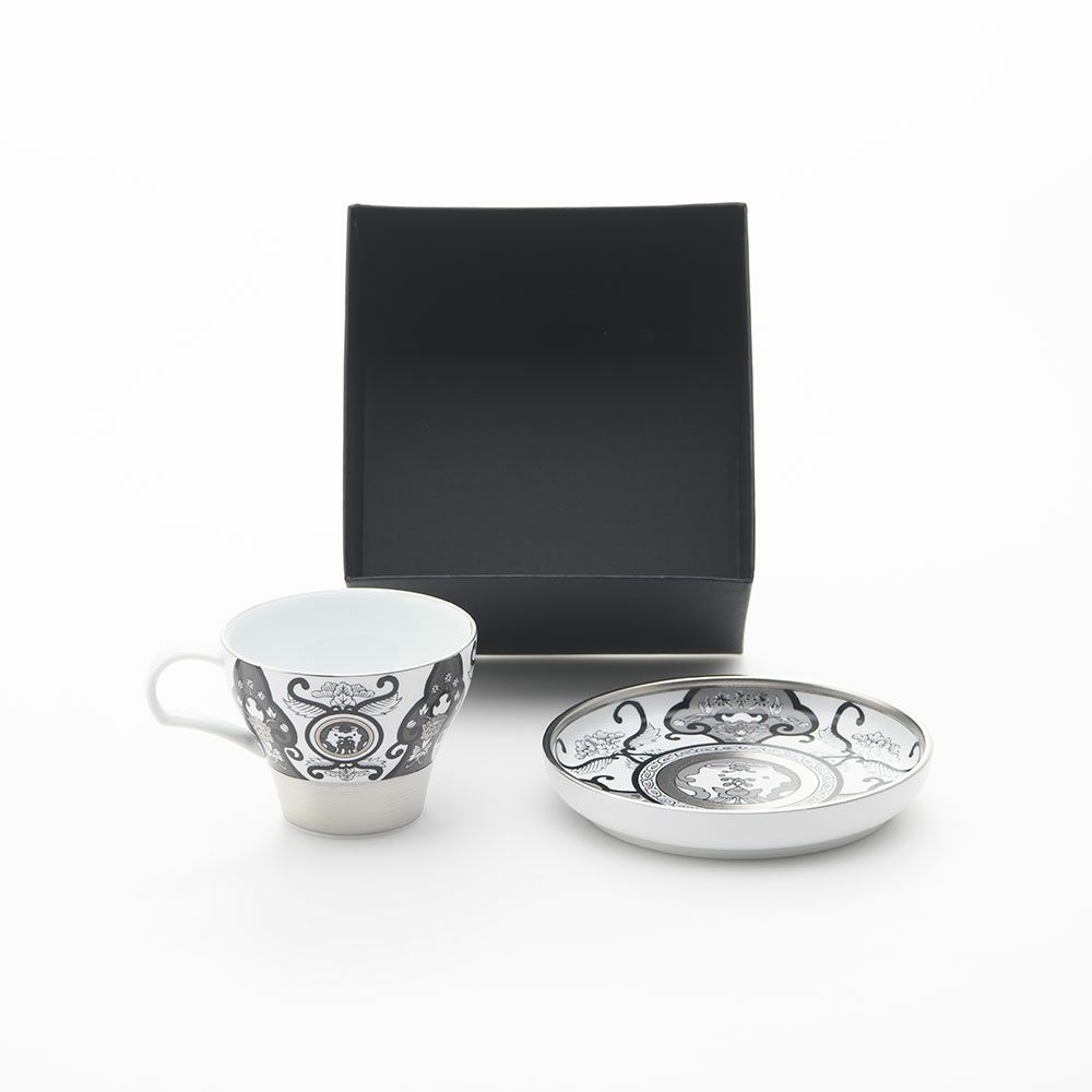 JAPAN SNOW カップ＆ソーサー 古伊万里草花紋 化粧箱入【ARITA PORCELAI