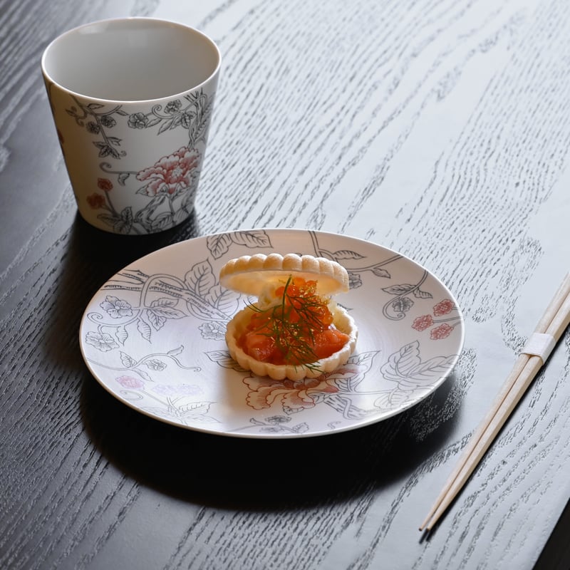 ロックカップ 東洋の花【ARITA PORCELAIN LAB（アリタポーセリン