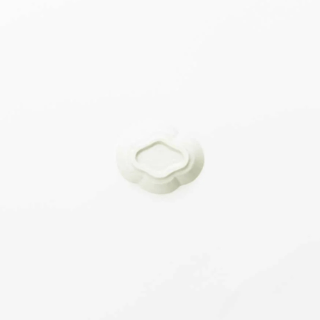 岡晋吾 木甲小付 菊絵【ARITA PORCELAIN LAB（アリタポーセリンラボ）】