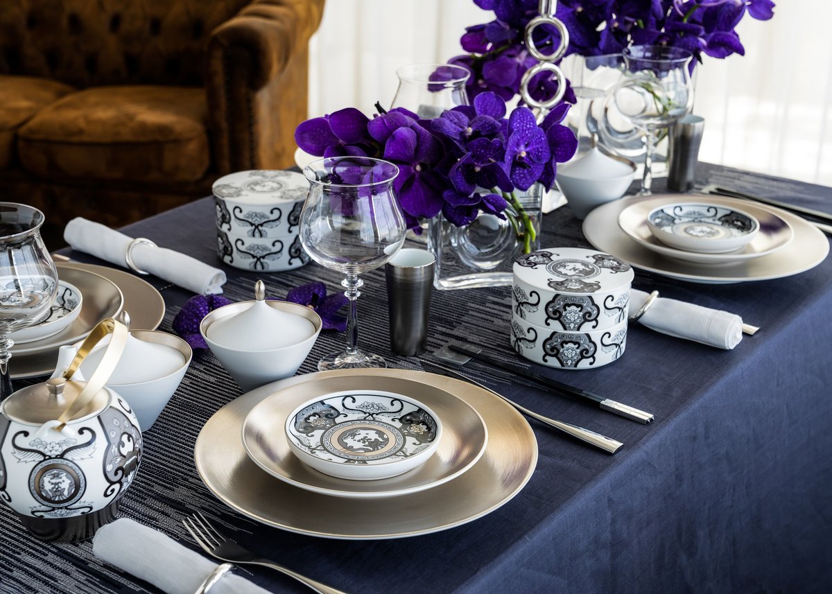 Alpineアルピーヌオリジナル？新品コレクション品ホーンボタン2個