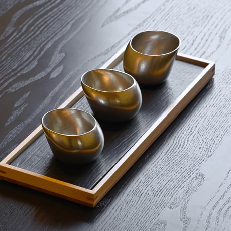 陶器・岩肌盛皿（長角）