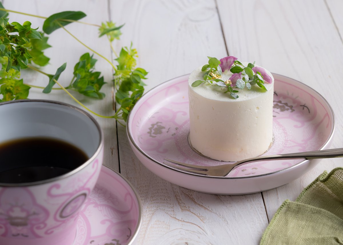 アリタポーセリンラボ：JAPAN CHERRY銘々皿 古伊万里草花紋2枚セット☆ fit=scale-down,w=1200
