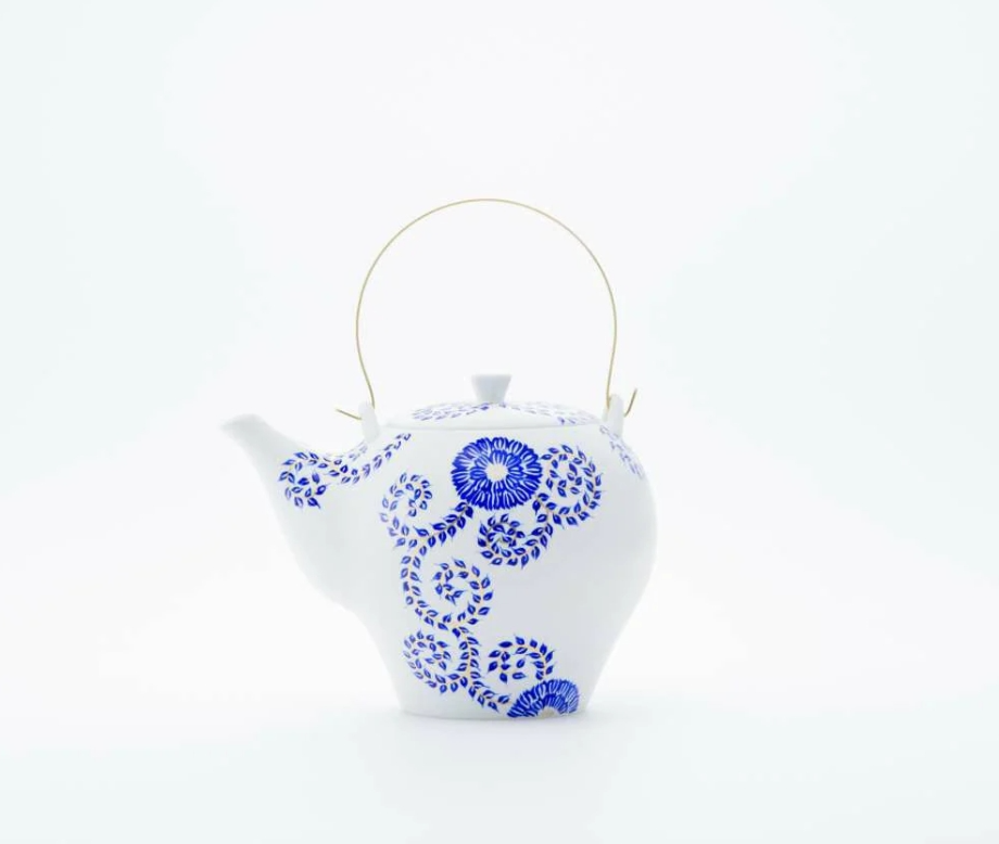 アリタポーセリンラボ：GALLERY フラットプレートL ブルー唐草☆ GALLERY ティーポット ブルー 唐草 化粧箱入【ARITA PORCELAIN LAB（
