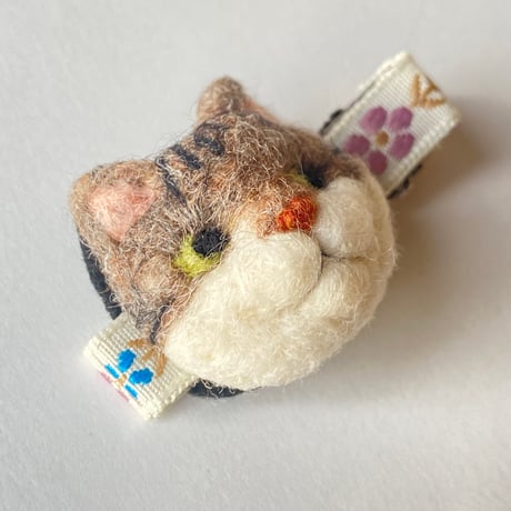 羊毛の猫ちゃんヘアクリップ【C】