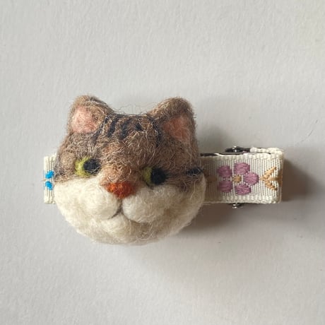 羊毛の猫ちゃんヘアクリップ【C】