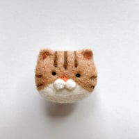 ねこの森雑貨店のねこちゃんブローチ 【キジ白】