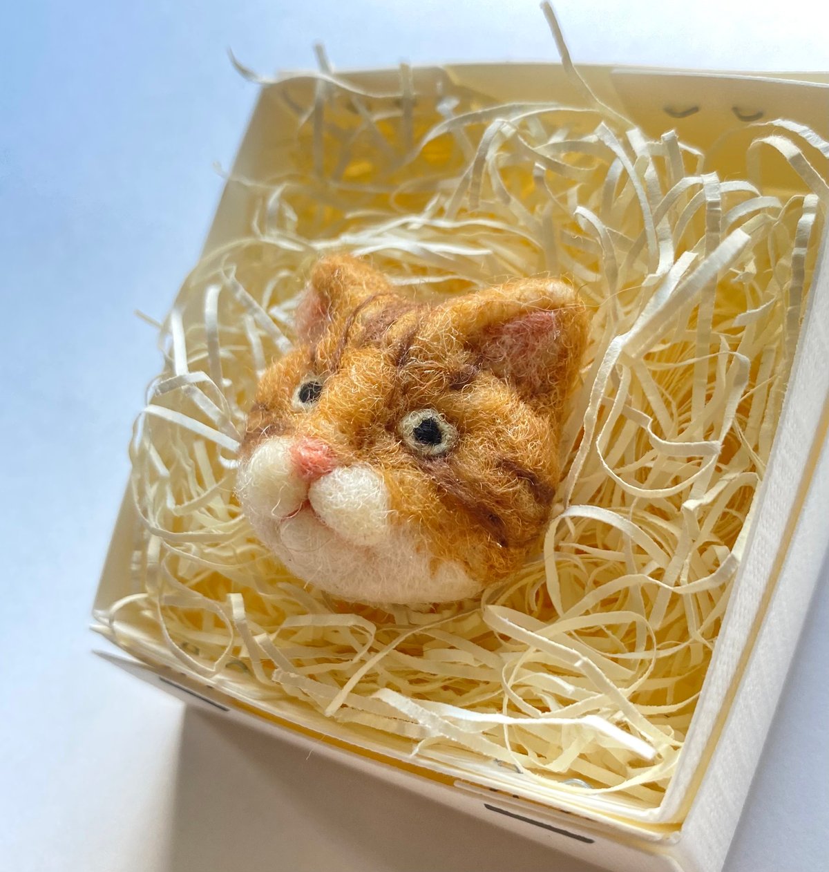 羊毛ねこマグネット【茶白トラ猫】 | ねこの森雑貨店 羊毛ねこマグネット【茶白トラ猫】 | ねこの森雑貨店