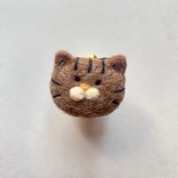 再販！ねこの森雑貨店のねこちゃんブローチ 【レオ】