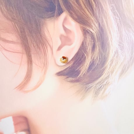 スズメのイヤリングorピアス