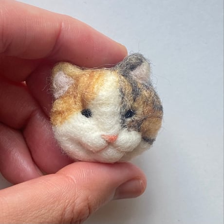 【ねこ田さん】羊毛の猫ちゃんブローチ
